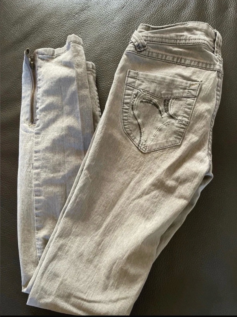 YMI Low rise Gray Women’s Jeans - Slim Fit